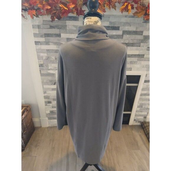 CABI  gray small turtle neck long sleeve dress - Picture 5 of 9